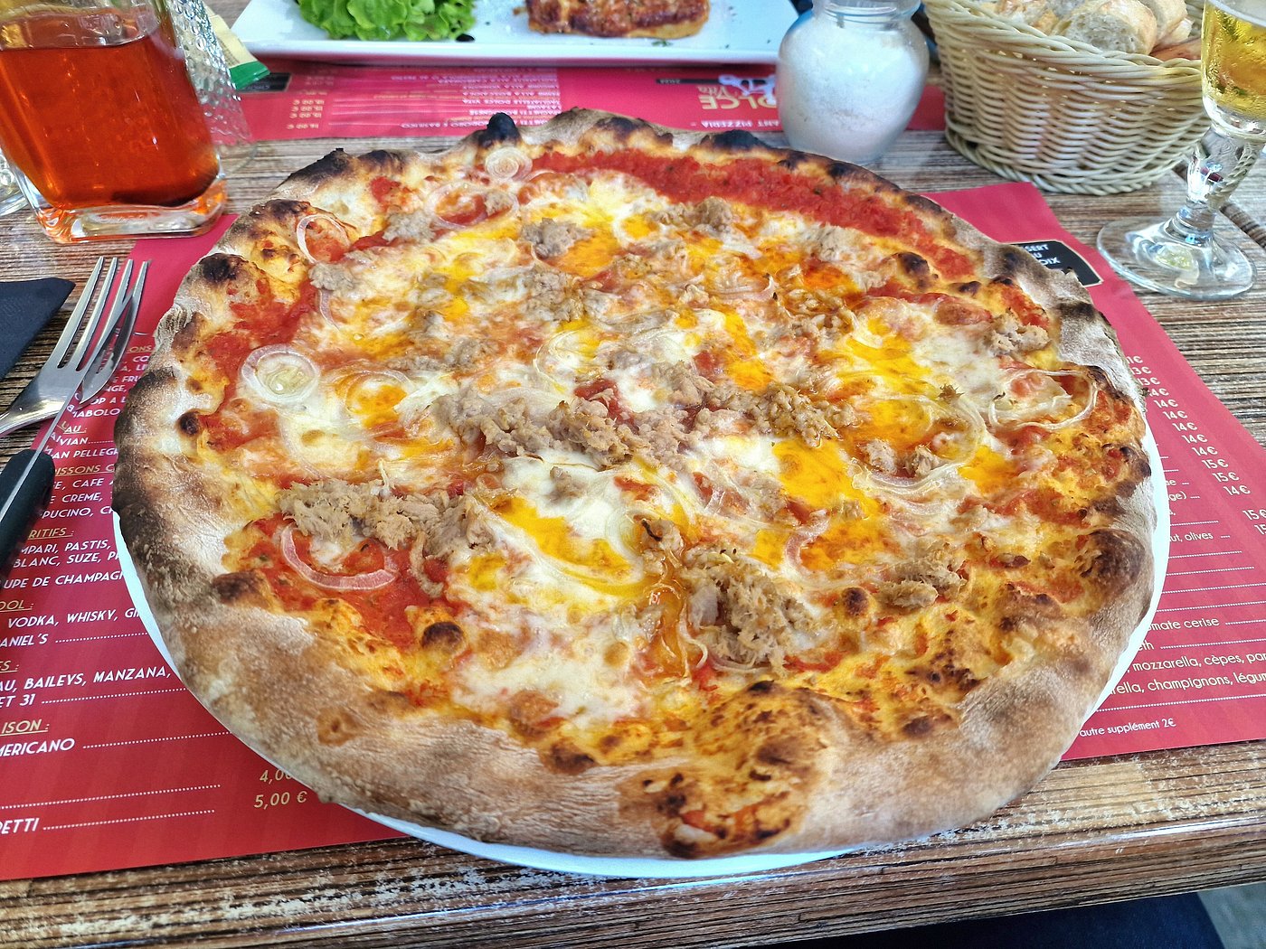 Pizza viande et fromages